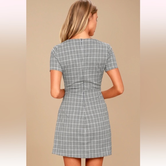 Lulus black & white micro‎ plaid short sleeve mini dress w/ front back wrap tie - Picture 4 of 13